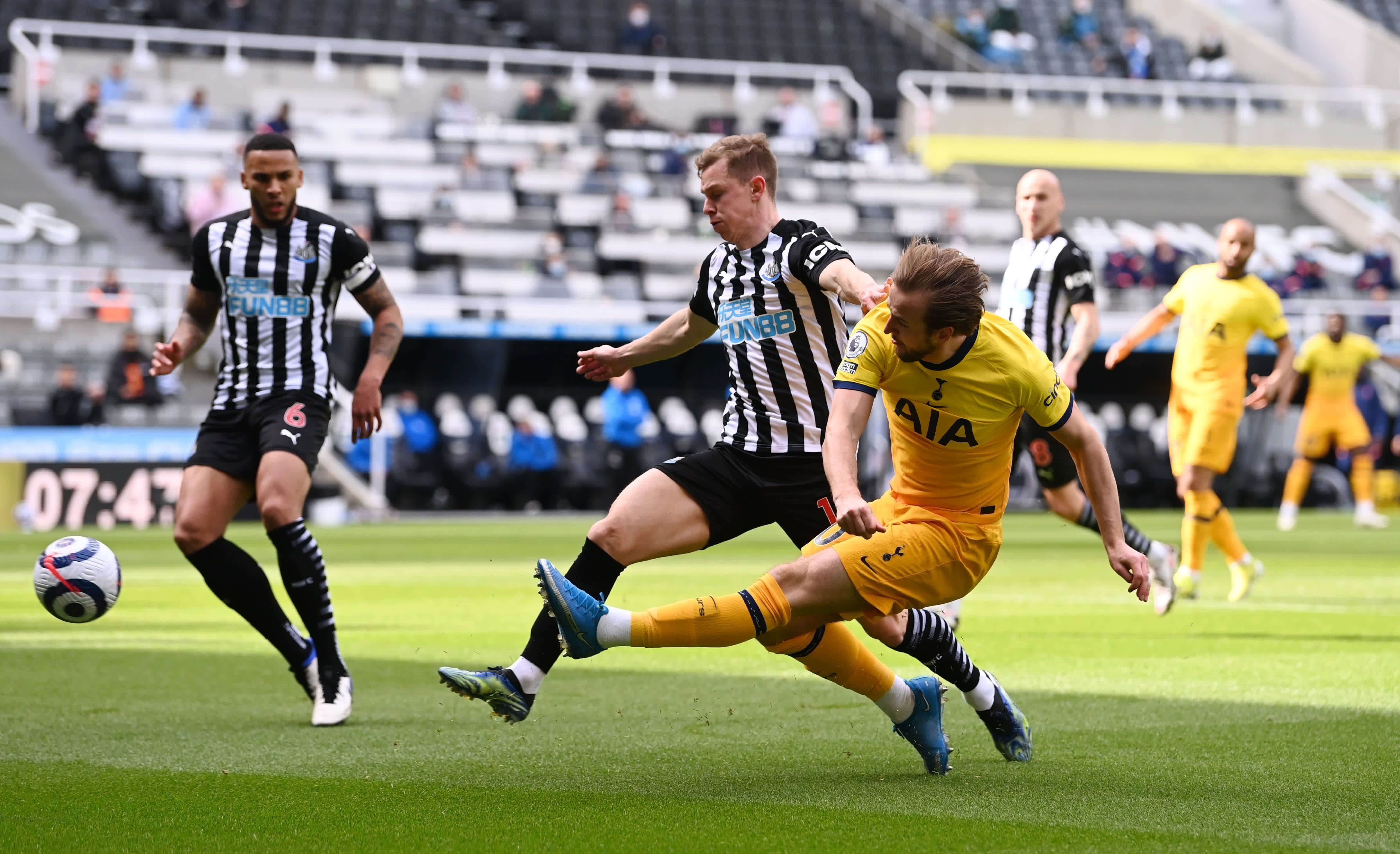 及其战略选 及其战略选